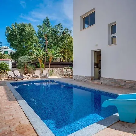 Villa Thomas